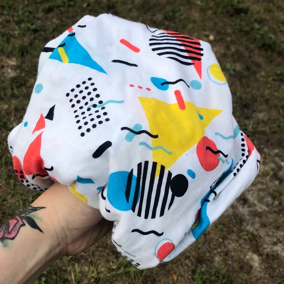 Colorful Geometric Tee🌈 - Picture 7 of 7